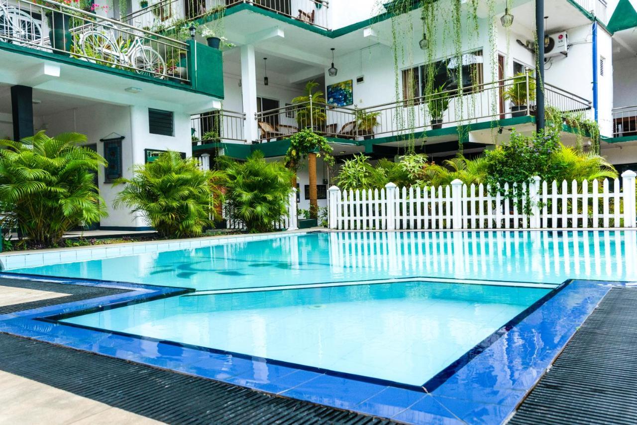 Kandy Riverside Villa Екстер'єр фото