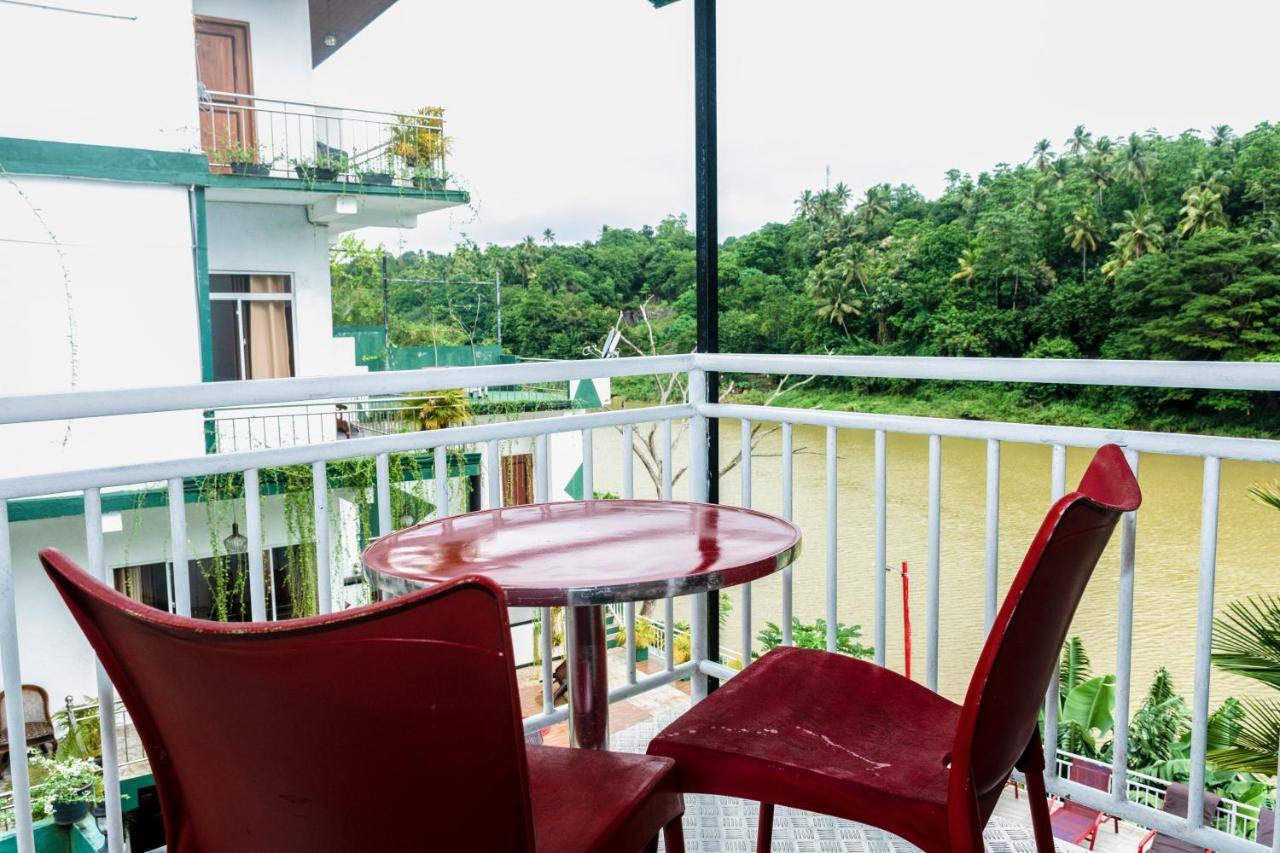 Kandy Riverside Villa Екстер'єр фото